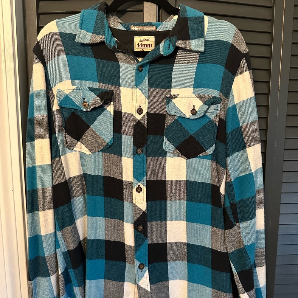 44mm men’s flannel shirt